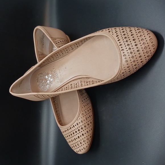 Vince Camuto Pink Flats/Slip On Shoes Size 6 Medium (36) - Picture 1 of 6